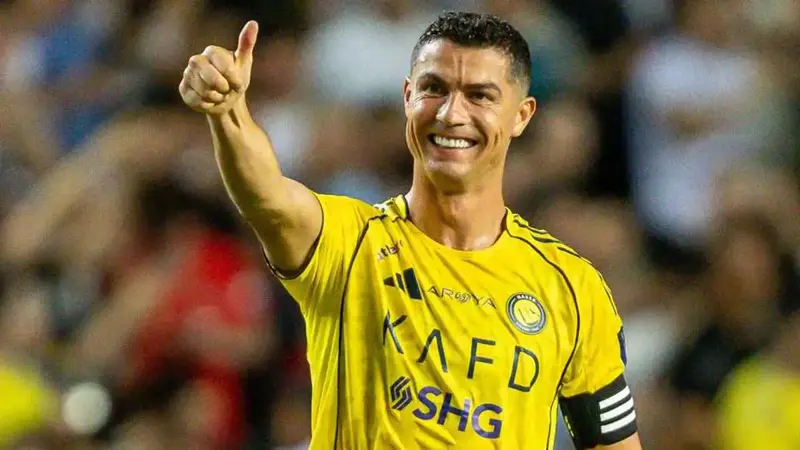 هل تسبب الهلال في حرمان رونالدو من الألقاب في السعودية؟