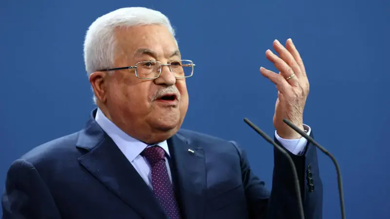 محمود عباس: سننتصر رغم التجويع و"مؤامرات" التهجير (فيديو)