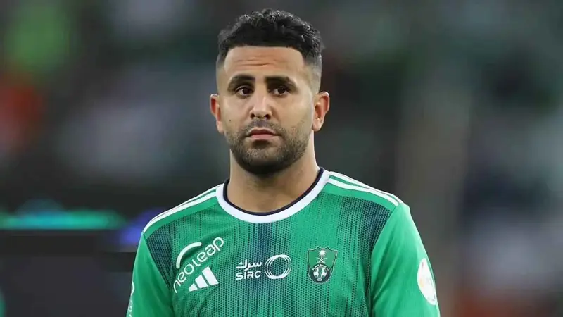 محرز وعوار وبلايلي على رأس قائمة منتخب الجزائر