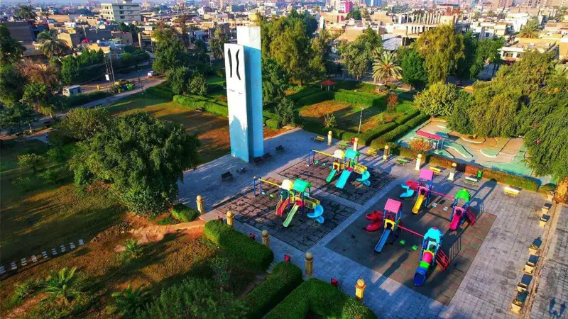 بعد الجدل.. توضيح سبب قطع أشجار معمرة في بغداد (فيديو)