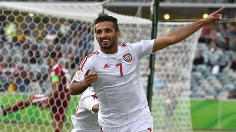 مبخوت نجم المنتخب الإماراتي يدخل موسوعة جينيس