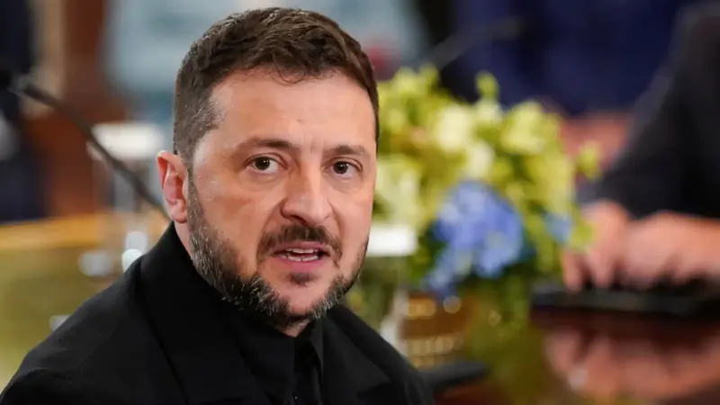 زيلينسكي: قادرون على جمع زعماء العالم خلال 24 ساعة لدعم استقلال أوكرانيا