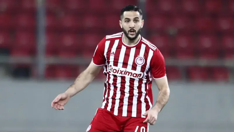 مانولاس لاعب أولمبياكوس يوافق على عرض النصر السعودي