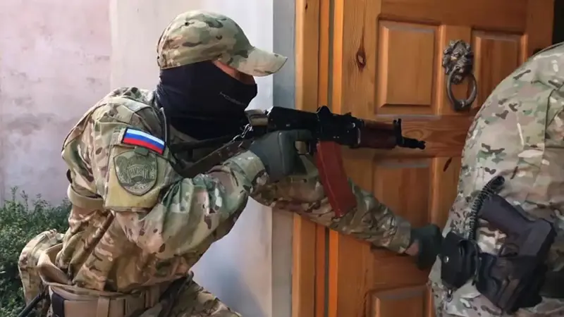 روسيا توقف قنصل إستونيا وتتهمه بتلقي "وثائق سرية"‎