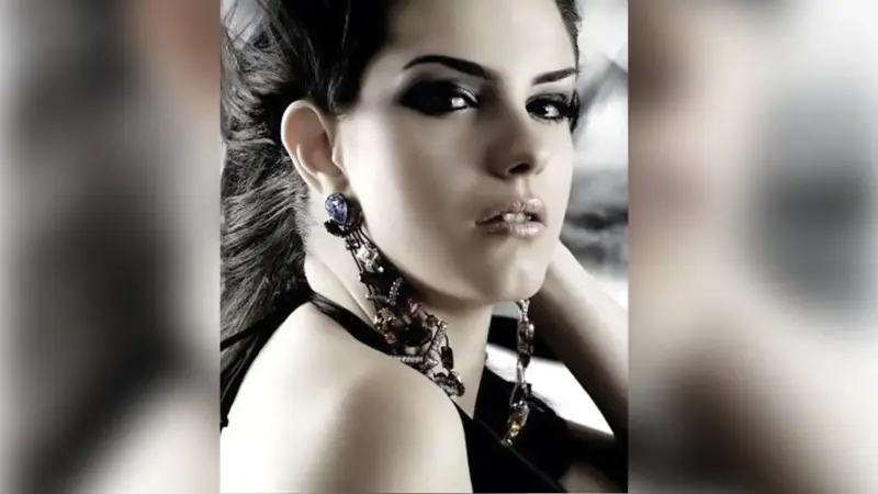 دنيا عبدالعزيز: "ظل الرئيس" عمل متكامل وياسر جلال نجم كبير (فيديو إرم)