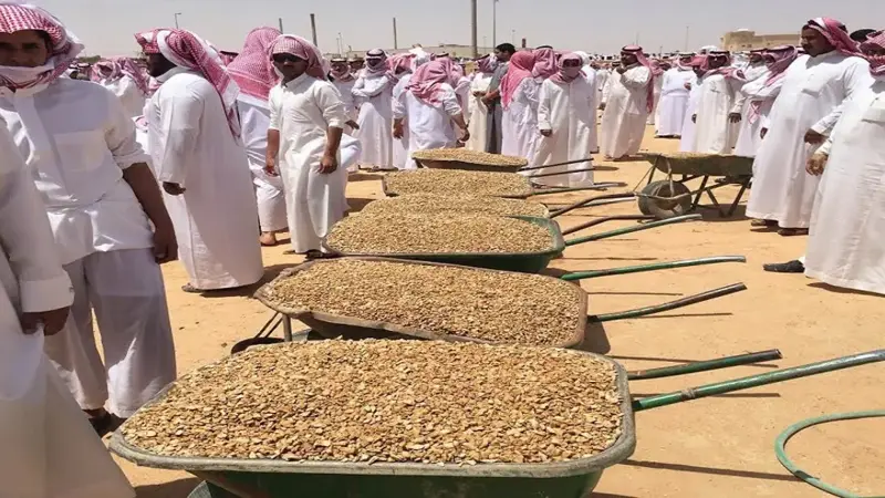 بالفيديو.. الكشف عن طريقة غريبة لدفن الموتى في السعودية