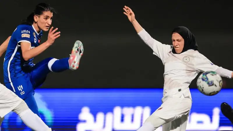 شوخان نور الدين تقود الهلال للفوز على الشباب 4-2 في الدوري السعودي الممتاز للسيدات