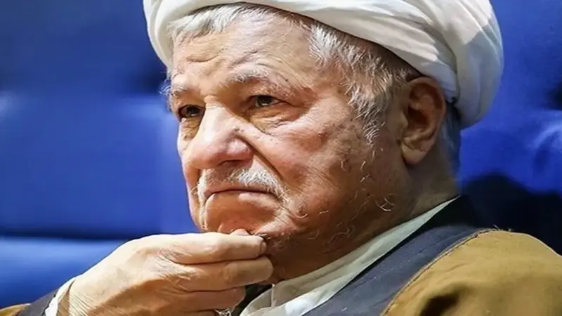 شعارات متشددين في إيران تثير الشكوك بشأن ظروف وفاة رفسنجاني