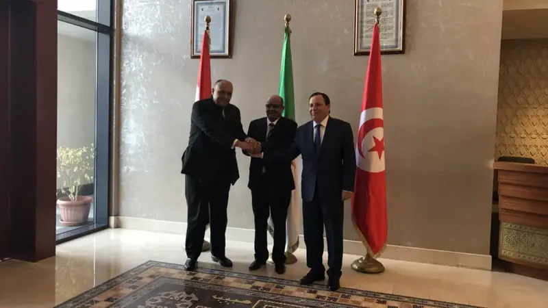 "الجوار الليبي" تطالب بتوقيع اتفاق توحيد الجيش استنادًا إلى مشاورات القاهرة