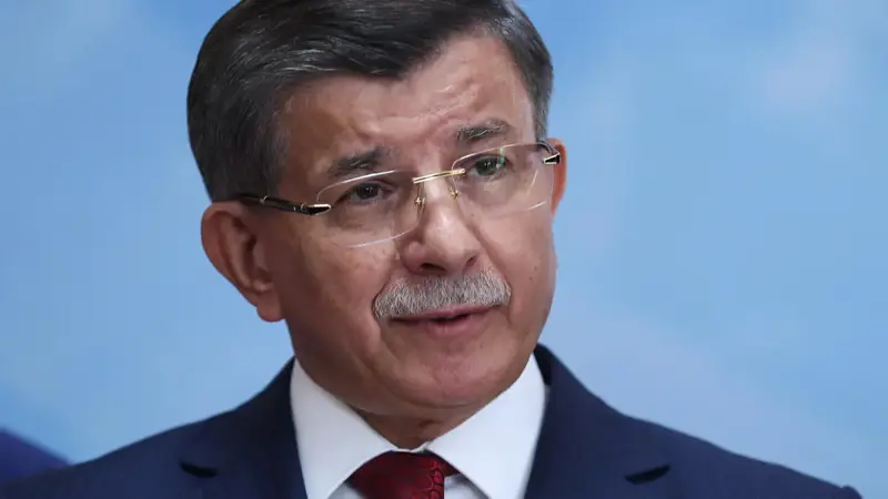 تركيا.. انتخاب داود أوغلو رئيسًا لحزب "المستقبل"