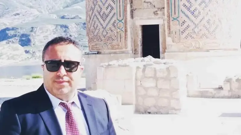 وفاة مدير متحف تكشف عن قصة إنسانية مؤثرة في تركيا