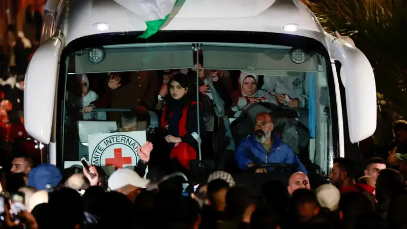 بعد الإفراج عنهم.. أسرى فلسطينيون يروون لـ"إرم نيوز" تفاصيل قاسية