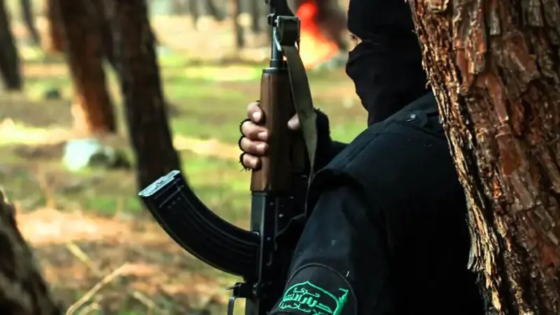 هيئة تحرير الشام تسيطر بشكل كامل على مدينة إدلب السورية‎