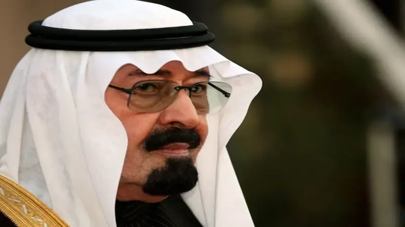 مسؤول سعودي ينشر تفاصيل مؤامرة القذافي وقطر لاغتيال الملك عبدالله