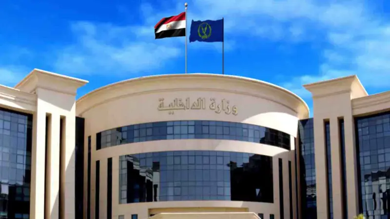 تفاصيل "صادمة" عن شبكة تسول تستغل الأطفال في مصر