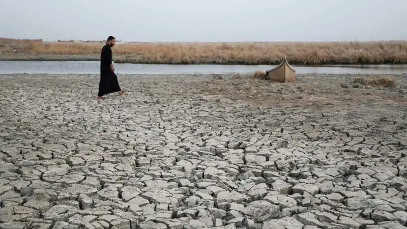 العراق يطلق إنذارًا مائيًا جديدًا وخطة زراعية متقشفة