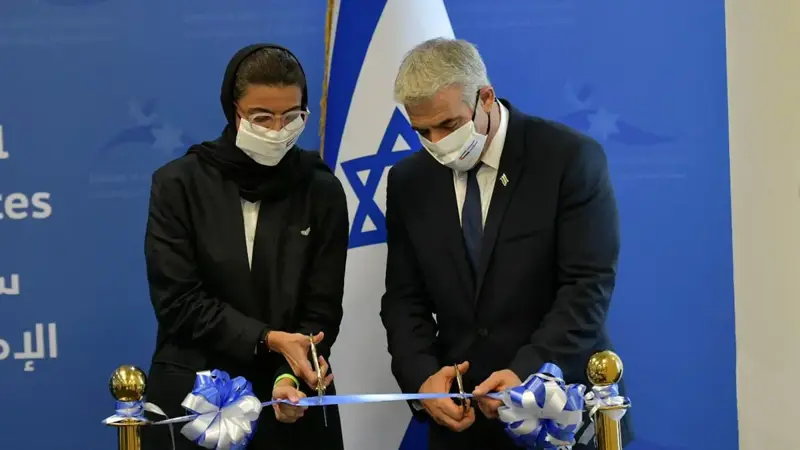 وزير الخارجية الإسرائيلي يفتتح سفارة بلاده في أبوظبي
