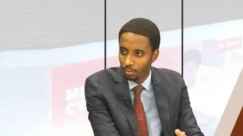 من معارضة ديبي إلى الحكومة.. من هو الوزير التشادي "المتمرد" قاسم شريف محمد؟