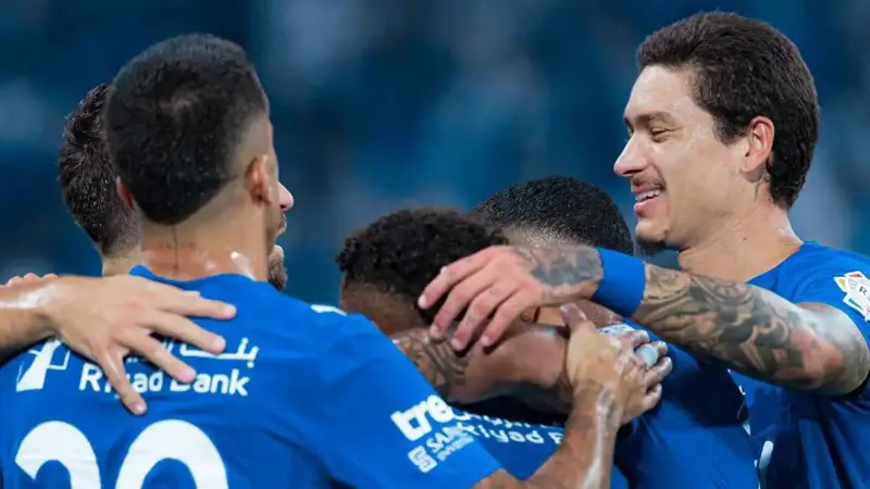 رجل المباراة.. أكثر لاعب أبهر جمهور الهلال أمام الرياض