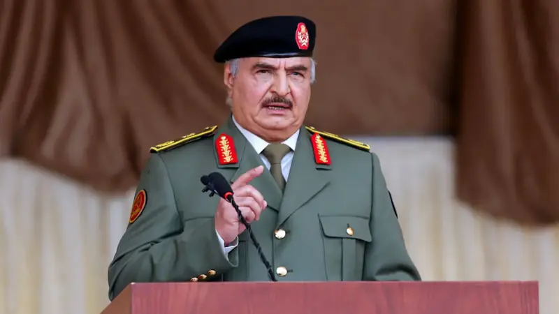 ليبيا.. تأجيل النظر في حكم استبعاد حفتر من السباق الرئاسي