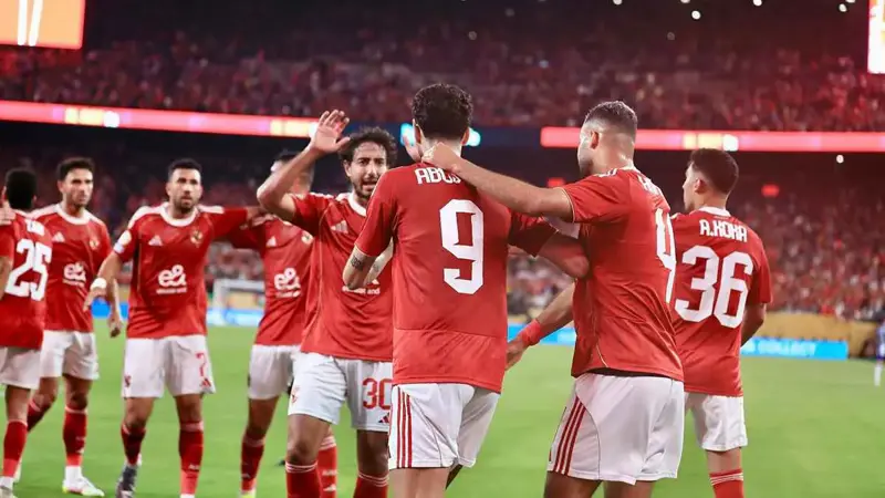 طلبا تعديل العقد.. نجما الأهلي المصري يحسمان مصيرهما مع النادي