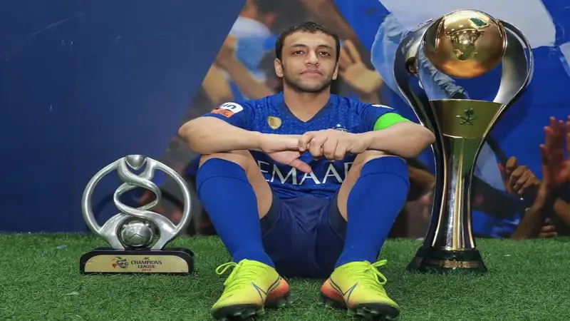 الهلال السعودي يتراجع عن عودة محمد الشلهوب لصفوف الفريق