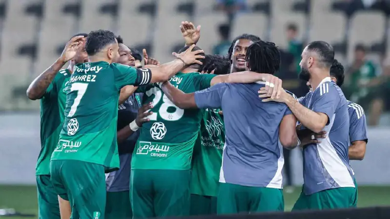 بعد تألقهم.. 6 لاعبين من الأهلي ينضمون إلى المنتخب السعودي