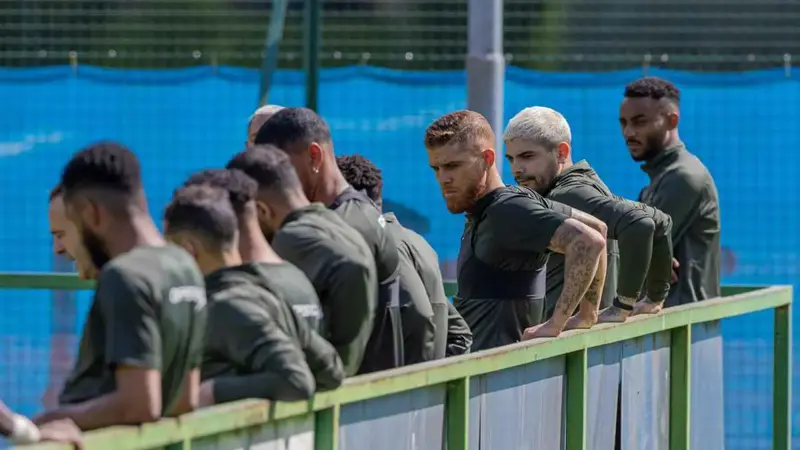 نجم الشباب السعودي يقترب من التوقيع مع غريميو البرازيلي