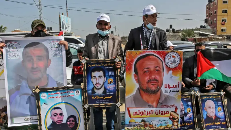"أخطر السجناء".. هيئة البث الإسرائيلية تكشف أسماء أسرى لن يُفرج عنهم حالياً