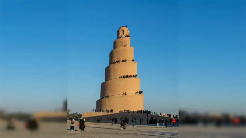 ملوية سامراء.. مئذنة عراقية "سرقت" الأضواء من المسجد الكبير (صور)