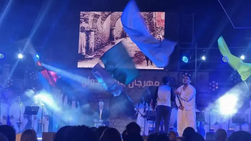 جمع بين الإبهار والحس الإنساني.."رحلة الأجيال" يفتتح مهرجان بنزرت