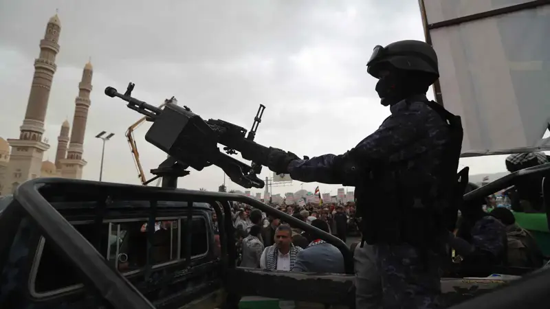 بعد الهجوم الإسرائيلي "النوعي".. الحوثيون يجددون حملتهم ضد المنظمات الأممية