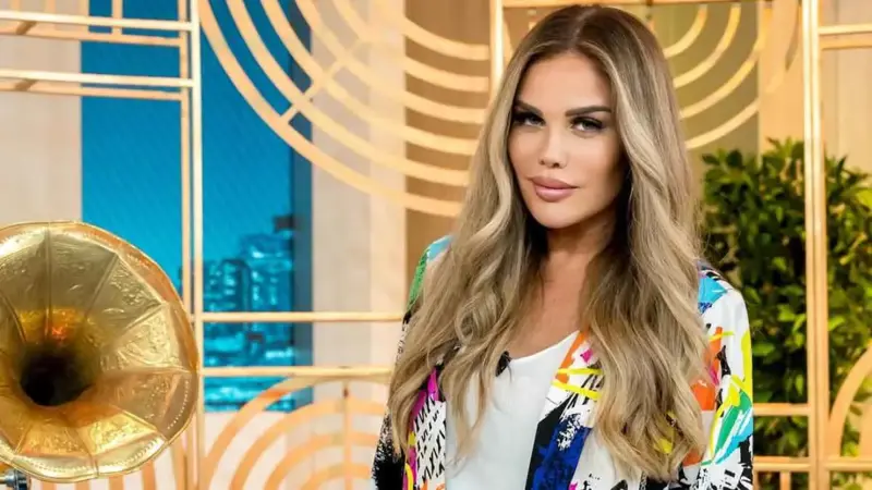 رغم بلوغها الـ12 عامًا.. لماذا ترفض نيكول سابا ظهور ابنتها؟