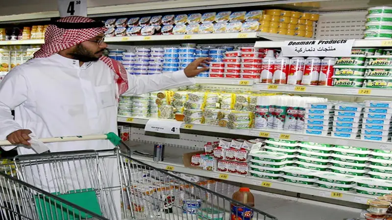 مع تطبيق الضريبة الانتقائية بالإمارات.. مدخنون يلجؤون للتبغ "الرديء"