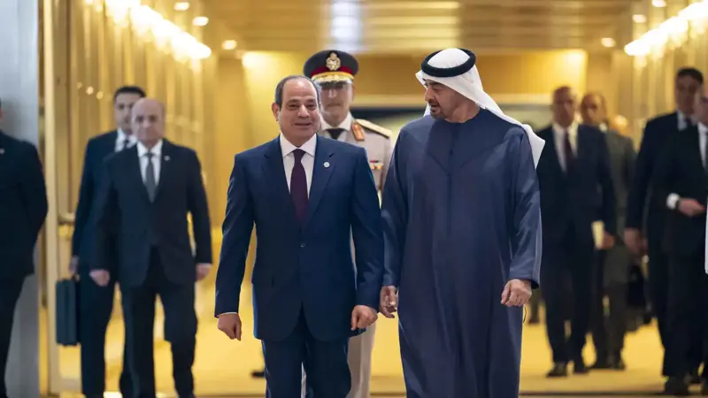 رئيس الإمارات محمد بن زايد يصل مصر ويلتقي السيسي