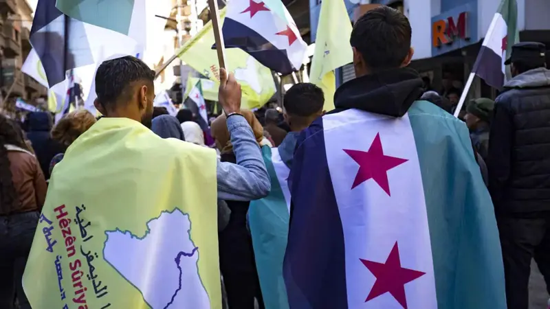 "ناشيونال إنترست": سوريا تتجه نحو منعطف "خاطئ ومميت"