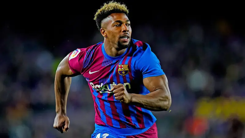 سبورت: برشلونة قرر عدم تفعيل بند شراء آداما تراوري