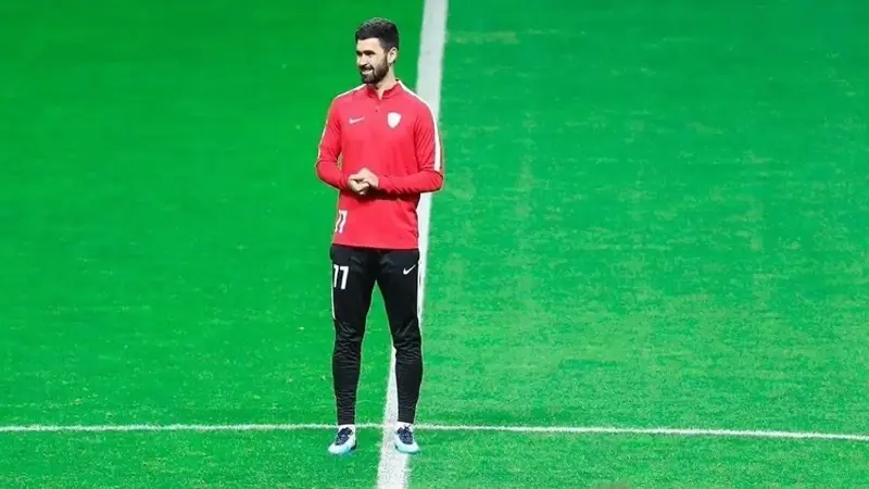 نادي الهلال يعلن مدة غياب عمر خربين