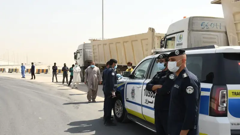 الكويت.. حادث سير يودي بحياة 5 مصريين وإصابة 4 آخرين
