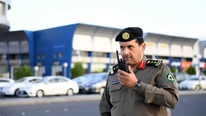 في حادثة نادرة.. الشرطة السعودية توقف طبيبا يتسلم رشوة من مريضة
