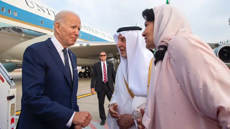 ظهرت في استقبال بايدن.. من هي الأميرة ريما بنت بندر؟