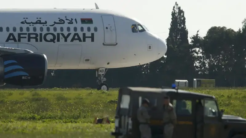 استئناف الملاحة في مطار معيتيقة الدولي بطرابلس الليبية