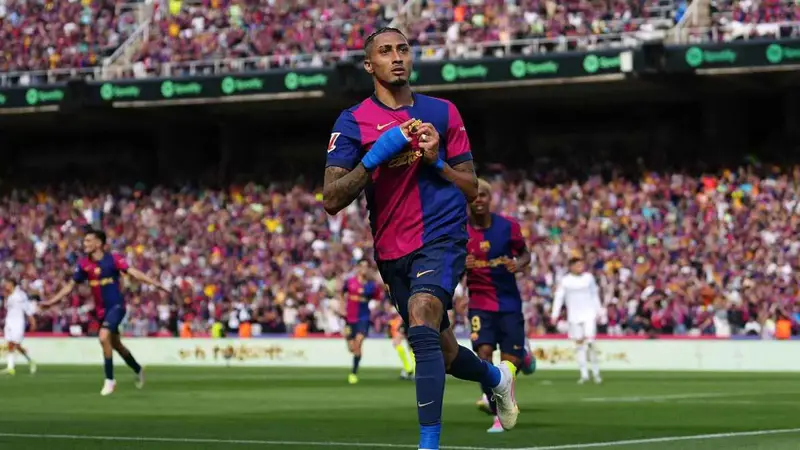 برشلونة يغلق باب رافينيا أمام الهلال