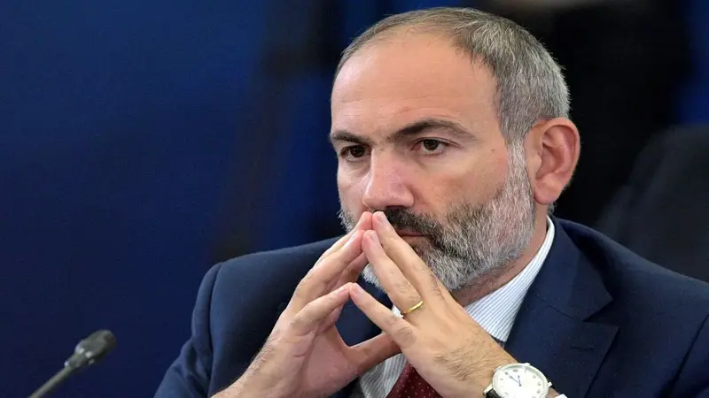 رئيس الوزراء الأرميني يستبعد أي حل دبلوماسي لأزمة ناغورني قره باغ ويدعو مواطنيه إلى التطوع للقتال