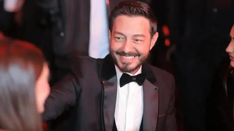أحمد زاهر يرد على منتقديه بعد أزمة "سيد الناس" (فيديو)