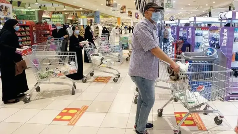 توطين جديد للوظائف في محلات التموينات والأسواق المركزية بالسعودية