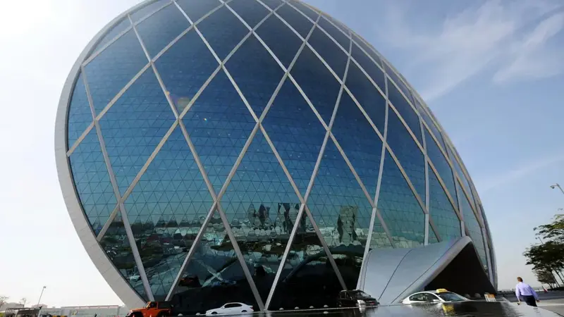 "الدار العقارية" الإماراتية تستحوذ على "لندن سكوير"