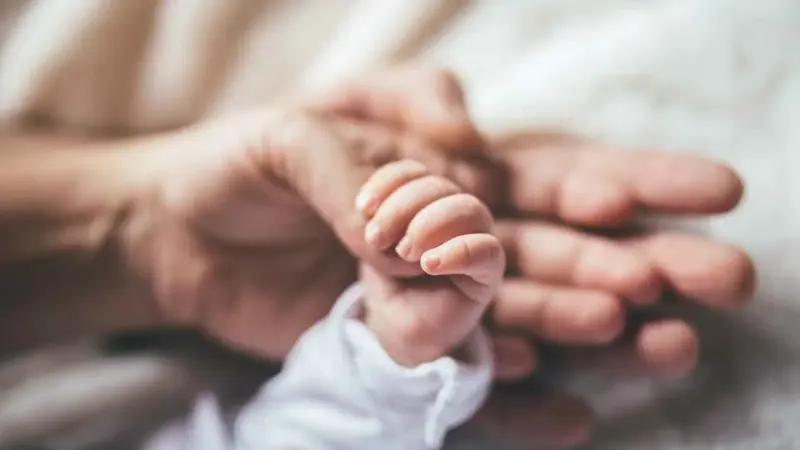 حساسية نادرة تحرم امرأة من حلم الأمومة