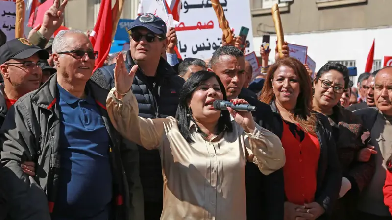 تونس.. تأجيل النظر بقضية المعارضة عبير موسي