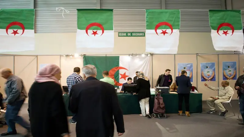 الحكومة الجزائرية تطرح إمكانية إجراء مناظرات بين المرشحين لانتخابات الرئاسة ‎